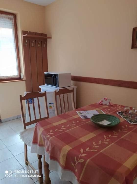 Barbara Apartmanhaz Кехидакустани Экстерьер фото