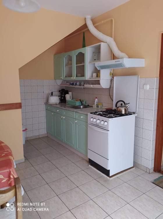 Barbara Apartmanhaz Кехидакустани Экстерьер фото