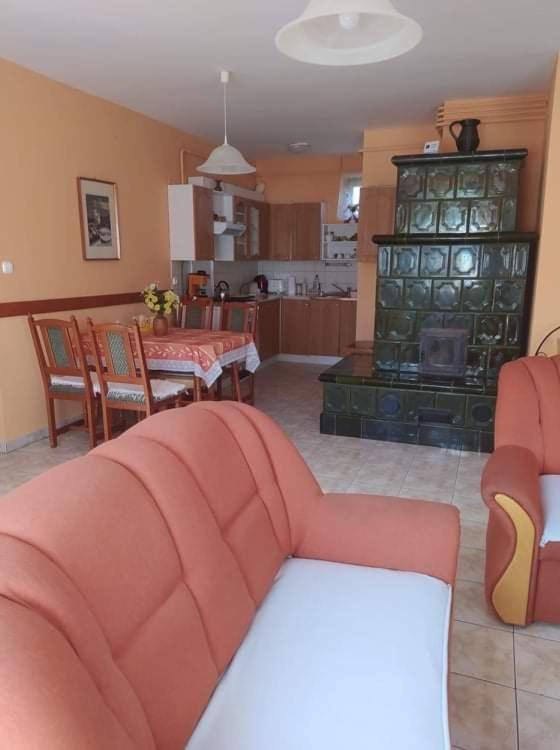 Barbara Apartmanhaz Кехидакустани Экстерьер фото